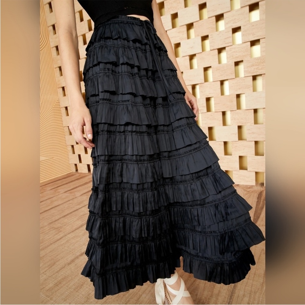 Mari Plissé Satin Midi Skirt black